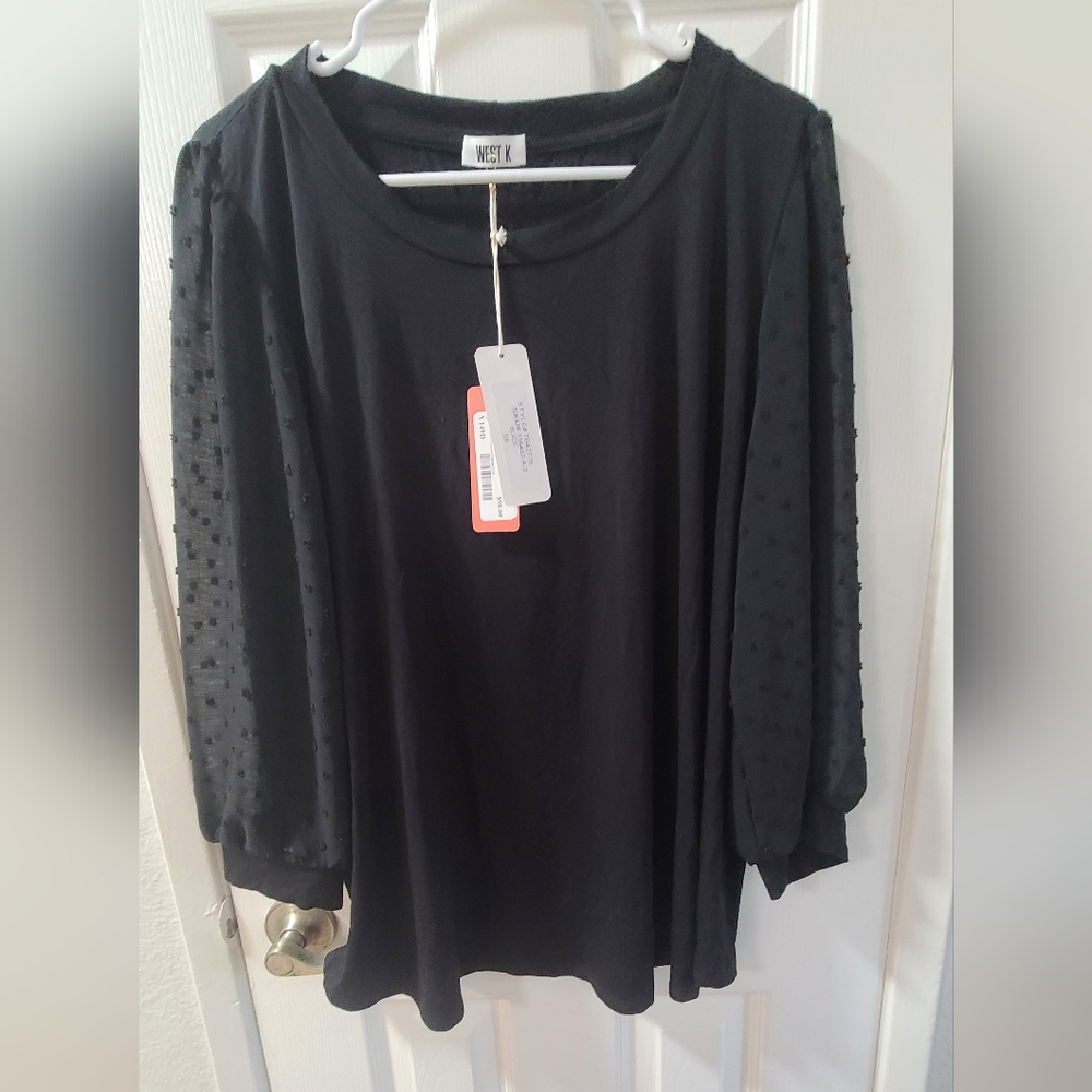 Women's Black Top